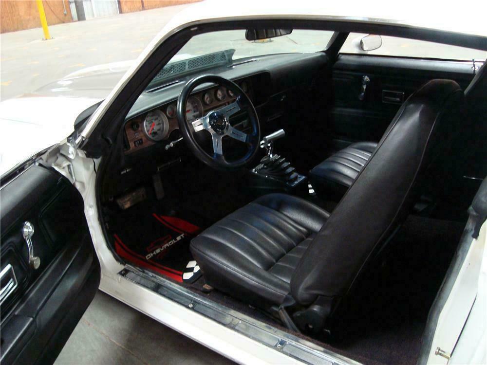 1971 CHEVROLET CAMARO CUSTOM 2 DOOR COUPE - Interior - 125724