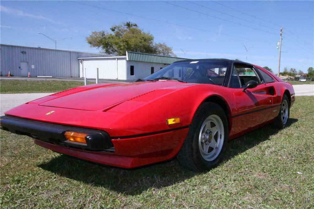 1980 FERRARI 308 GTS TARGA - Front 3/4 - 125832