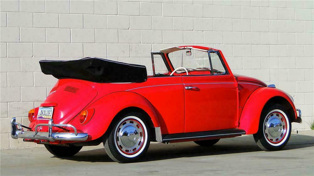 1967 VOLKSWAGEN BEETLE CONVERTIBLE - Rear 3/4 - 130299