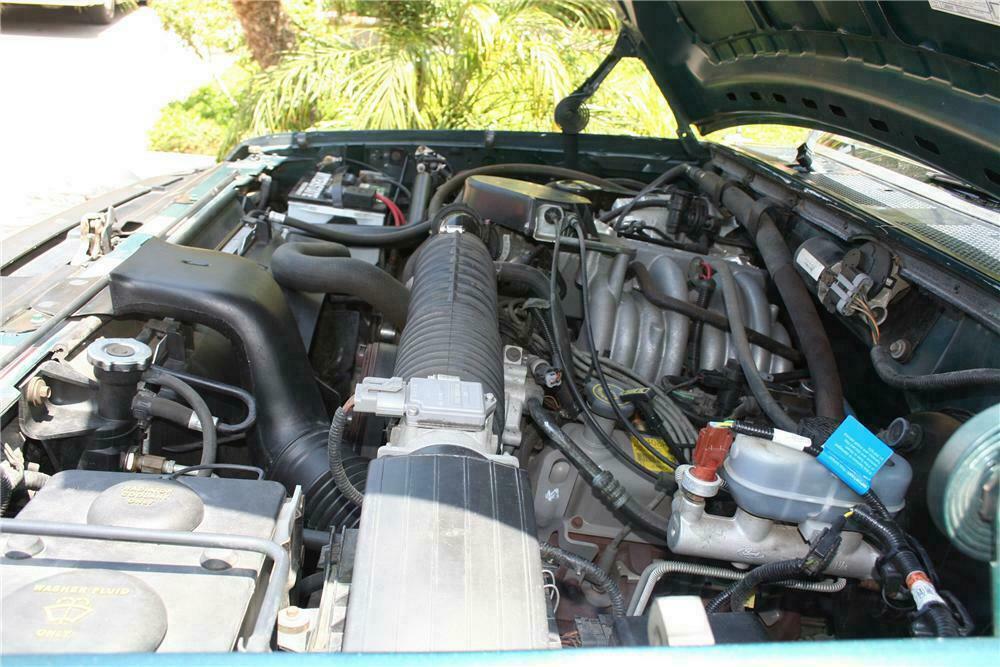 1995 FORD BRONCO SUV - Engine - 130388