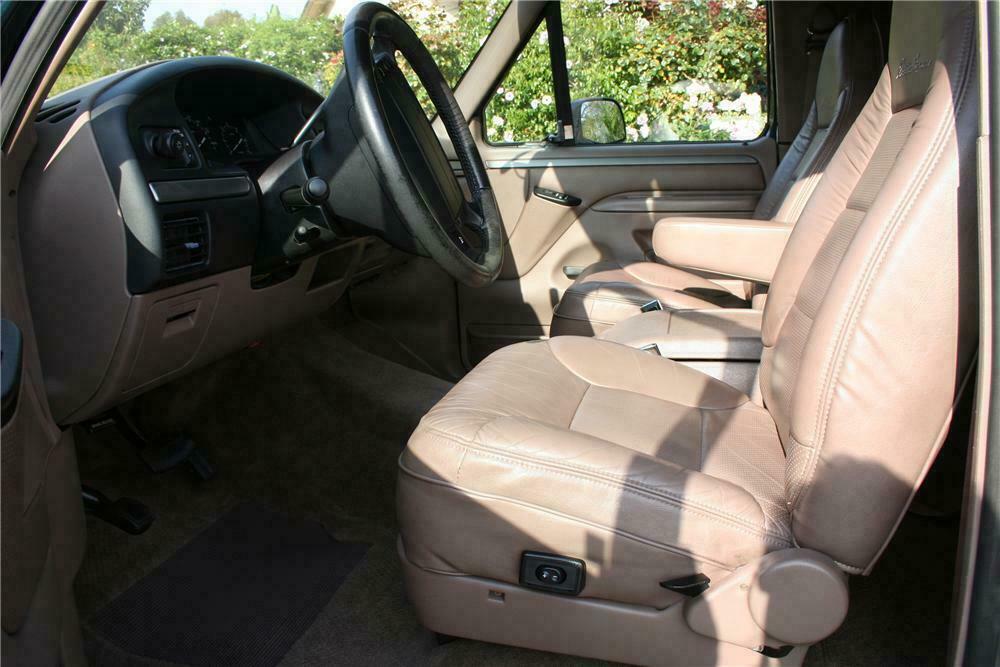 1995 FORD BRONCO SUV - Interior - 130388