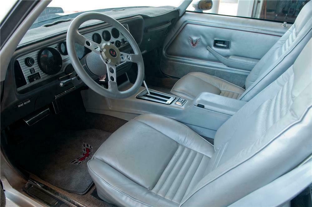 1979 PONTIAC TRANS AM 2 DOOR COUPE - Interior - 130907