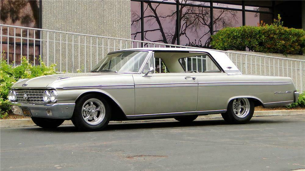 1962 FORD GALAXIE 500 XL 2 DOOR COUPE - Side Profile - 130950