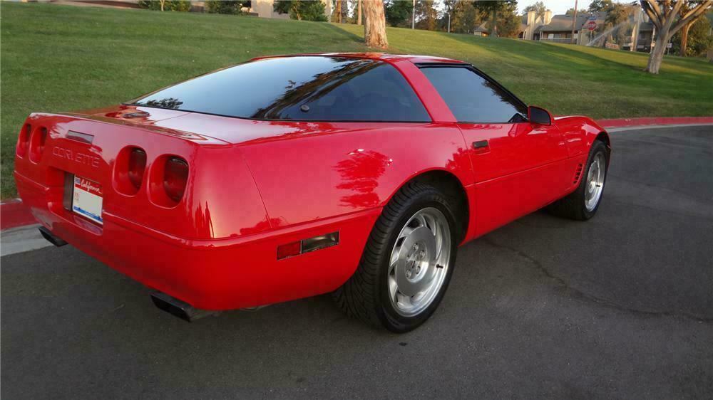 1995 CHEVROLET CORVETTE 2 DOOR COUPE - Rear 3/4 - 131039