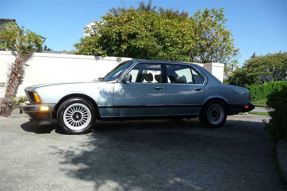 1981 BMW 733I 4 DOOR SEDAN - Side Profile - 131047