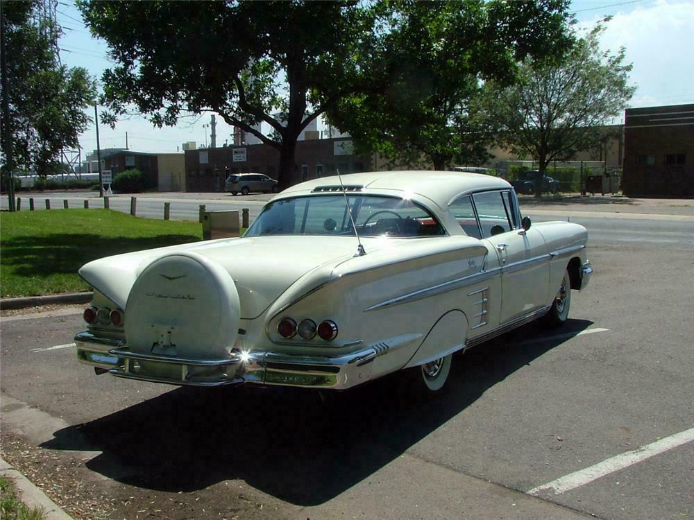 1958 CHEVROLET IMPALA 2 DOOR COUPE - Rear 3/4 - 132701