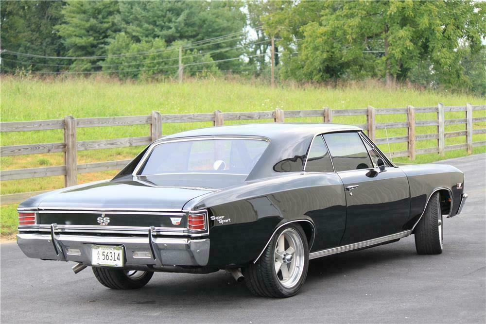 1967 CHEVROLET CHEVELLE SS CUSTOM 2 DOOR COUPE - Rear 3/4 - 132814