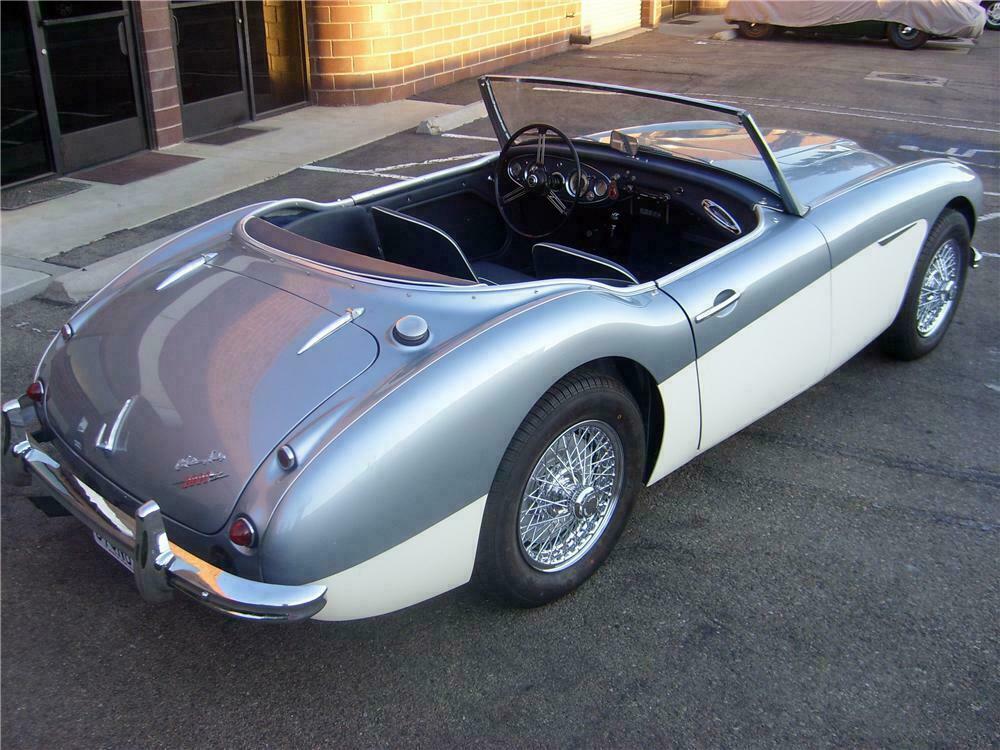 1962 AUSTIN-HEALEY 3000 MARK II BT7 ROADSTER - Rear 3/4 - 132866