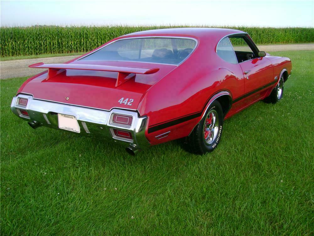 1971 OLDSMOBILE 442 2 DOOR COUPE - Rear 3/4 - 133026