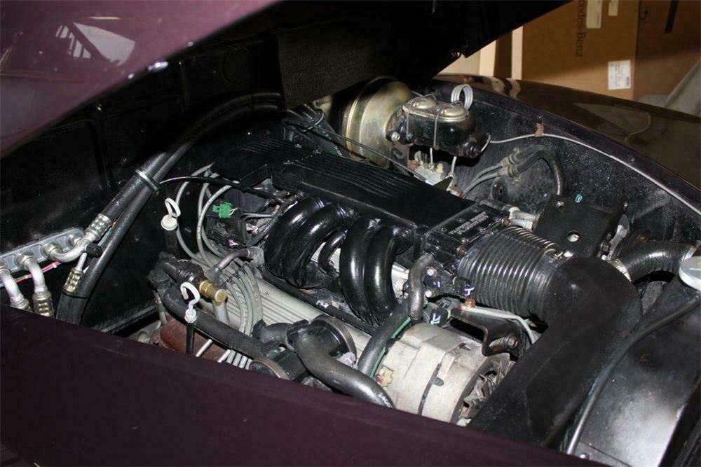 1941 FORD CUSTOM 2 DOOR COUPE - Engine - 133064