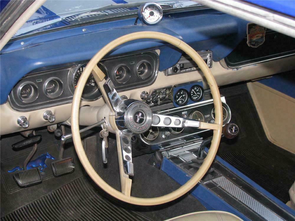 1966 FORD MUSTANG CUSTOM 2 DOOR HARDTOP - Interior - 133554