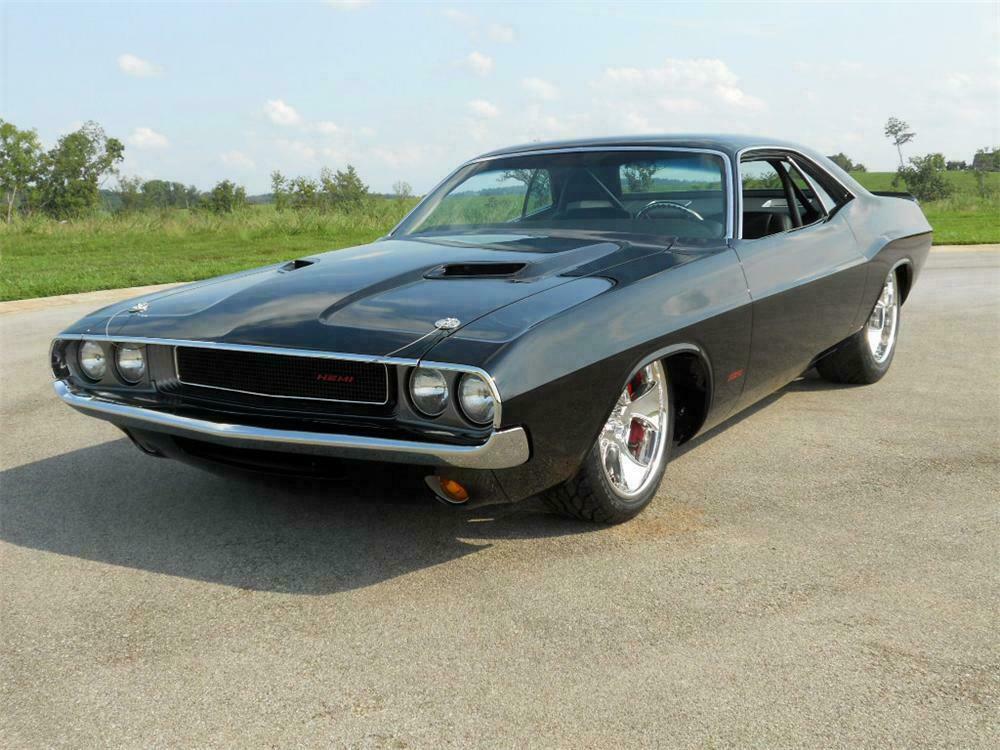 1970 Dodge Challenger Custom 2 Door Hardtop