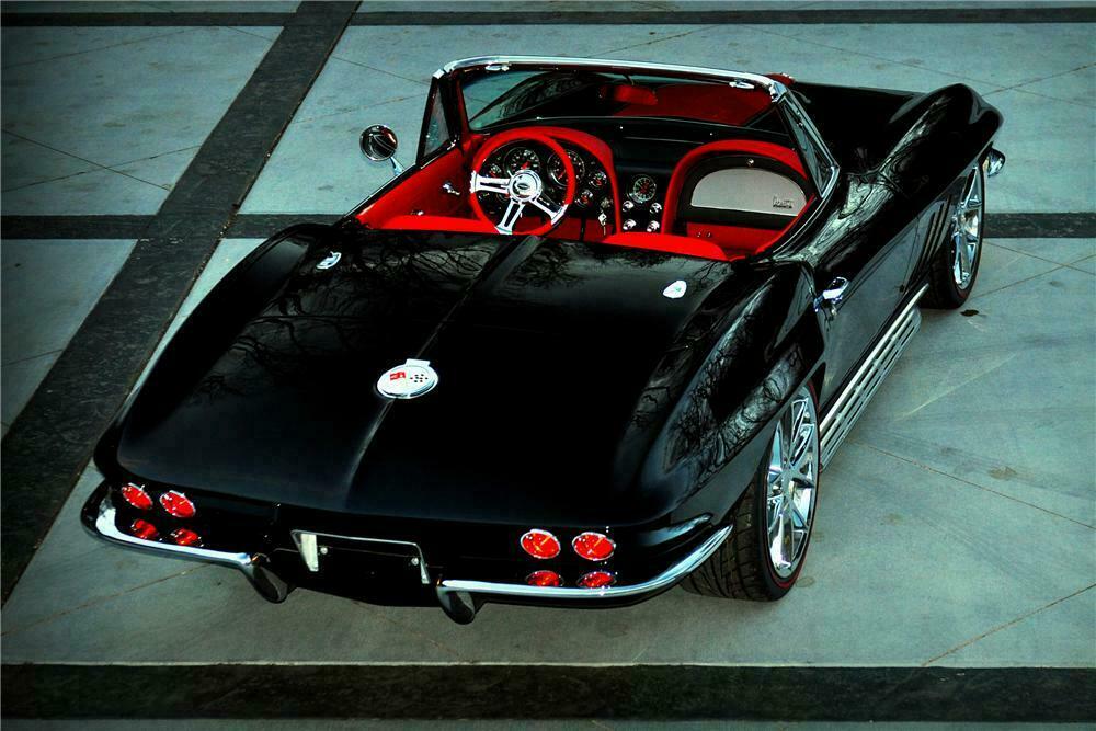 1965 CHEVROLET CORVETTE CUSTOM CONVERTIBLE - Rear 3/4 - 137548