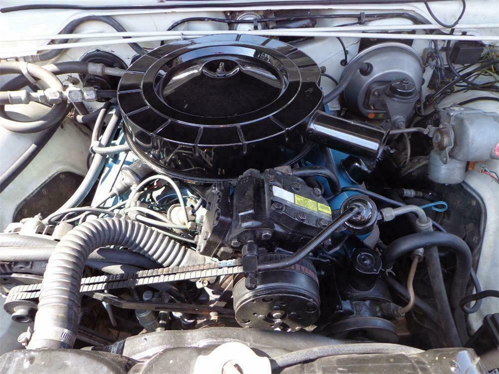 1965 CHRYSLER NEW YORKER STATION WAGON - Engine - 137598
