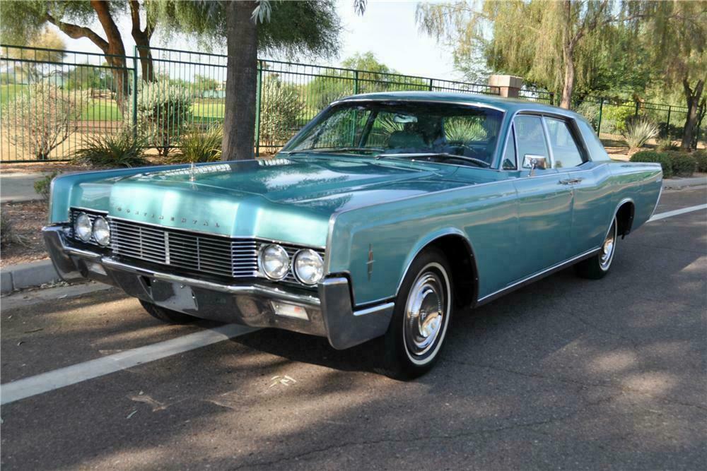 1966 LINCOLN CONTINENTAL 4 DOOR SEDAN - Front 3/4 - 137706
