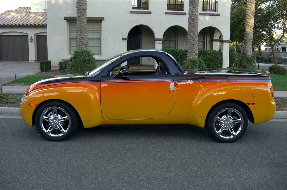 2003 CHEVROLET SSR PICKUP - Side Profile - 137756