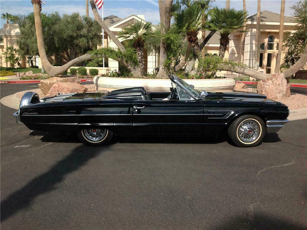 1965 FORD THUNDERBIRD CONVERTIBLE - Side Profile - 137780