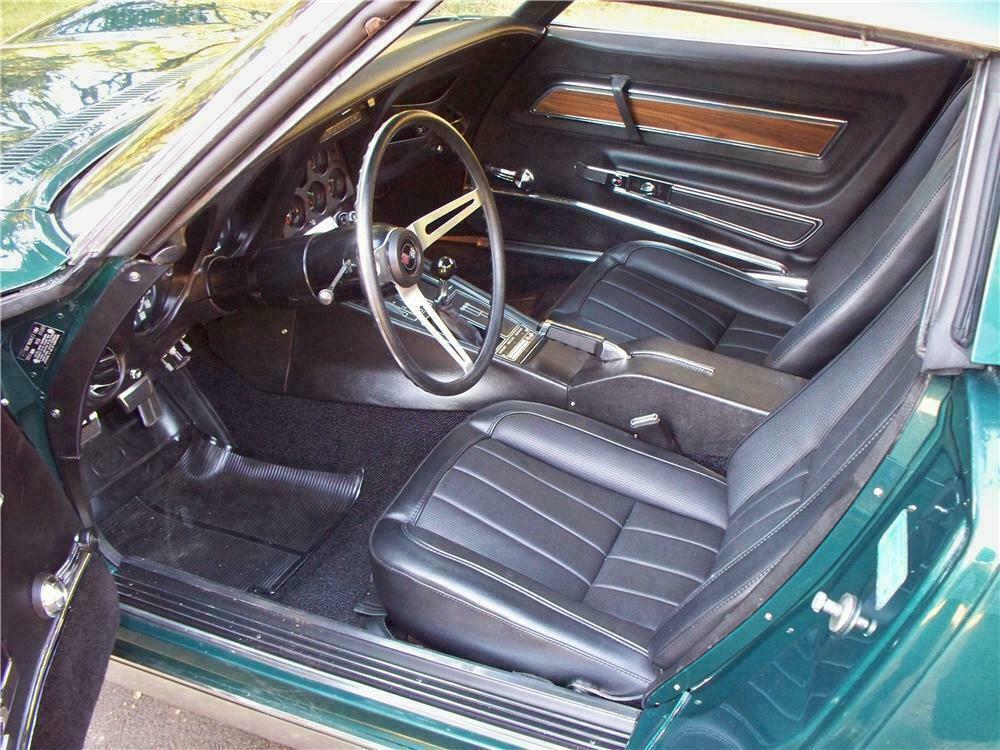 1971 CHEVROLET CORVETTE COUPE - Interior - 137808