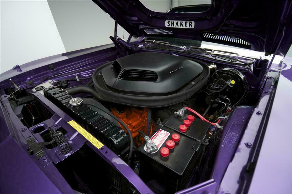 1971 PLYMOUTH HEMI CUDA CONVERTIBLE - Engine - 137858