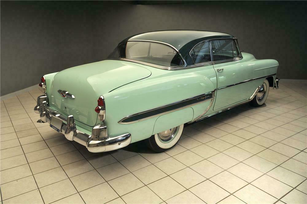 1953 CHEVROLET BEL AIR 2 DOOR HARDTOP - Rear 3/4 - 138043