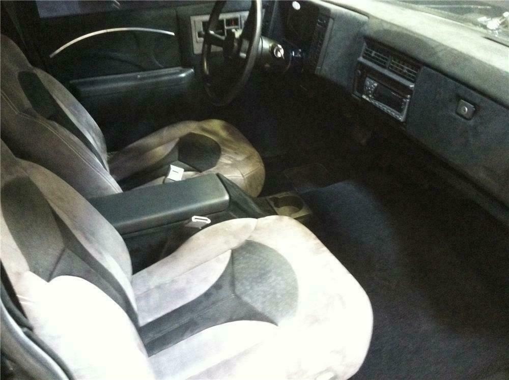 1990 CHEVROLET S-10 CUSTOM PICKUP - Interior - 138141