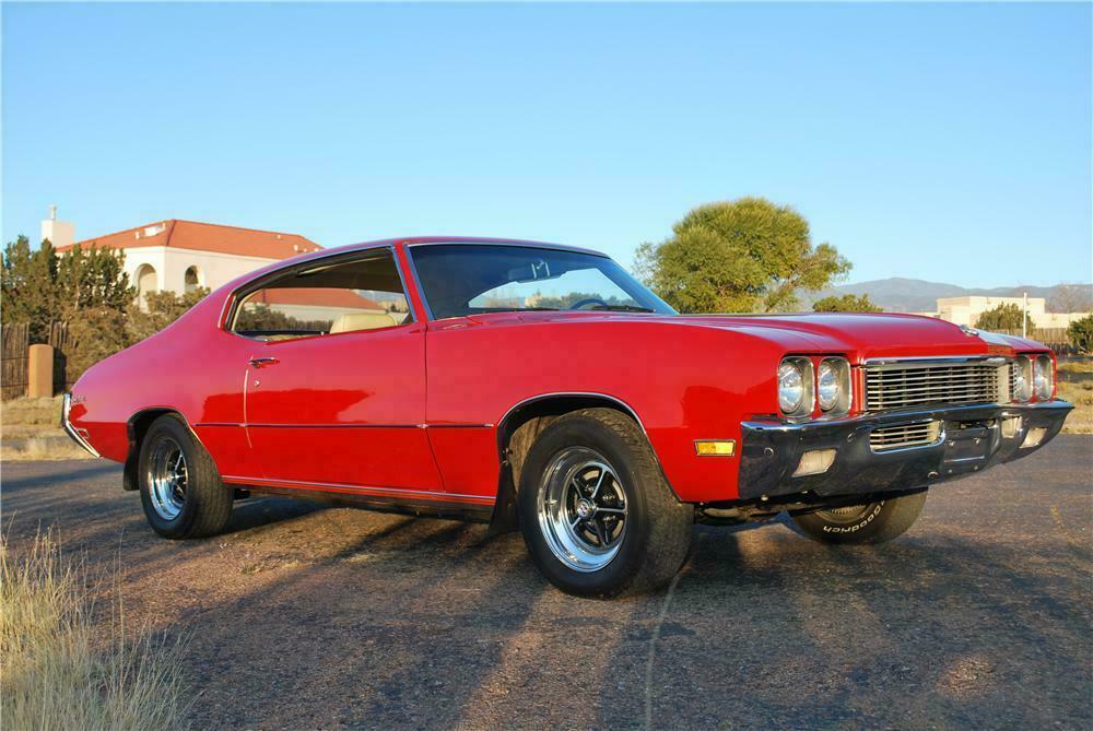1972 BUICK SKYLARK CUSTOM 2 DOOR HARDTOP - Front 3/4 - 138180