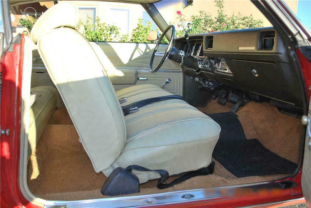 1972 BUICK SKYLARK CUSTOM 2 DOOR HARDTOP - Interior - 138180