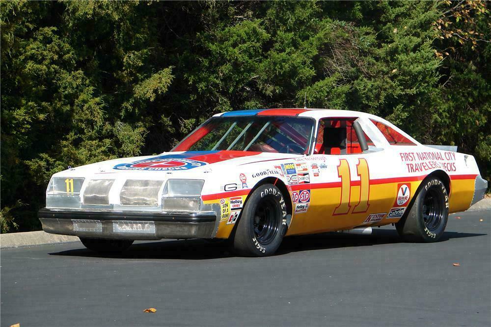 1977 OLDSMOBILE CUTLASS CALE YARBOROUGH RACE CAR - Front 3/4 - 138188