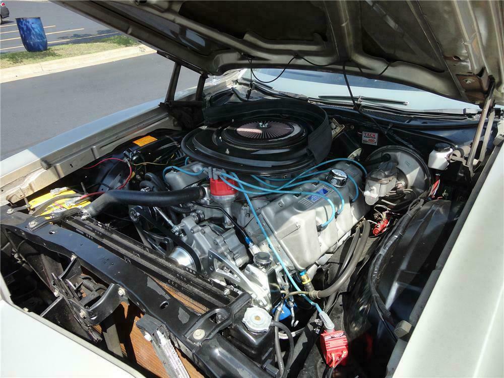 1972 FORD GRAN TORINO CUSTOM FASTBACK - Engine - 138824