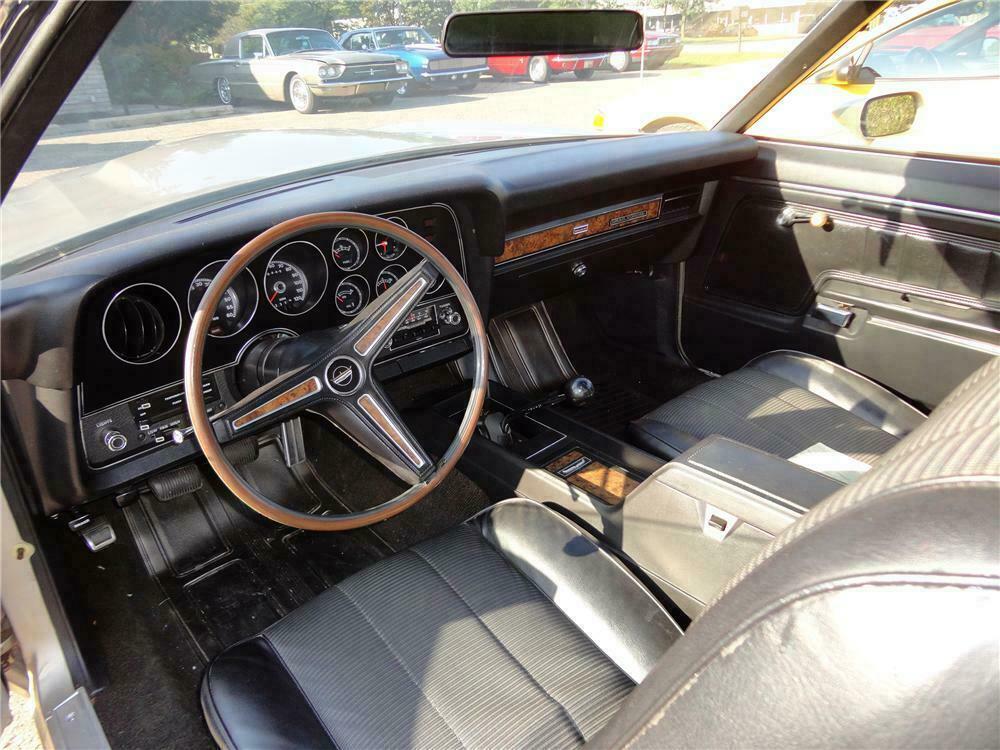 1972 FORD GRAN TORINO CUSTOM FASTBACK - Interior - 138824