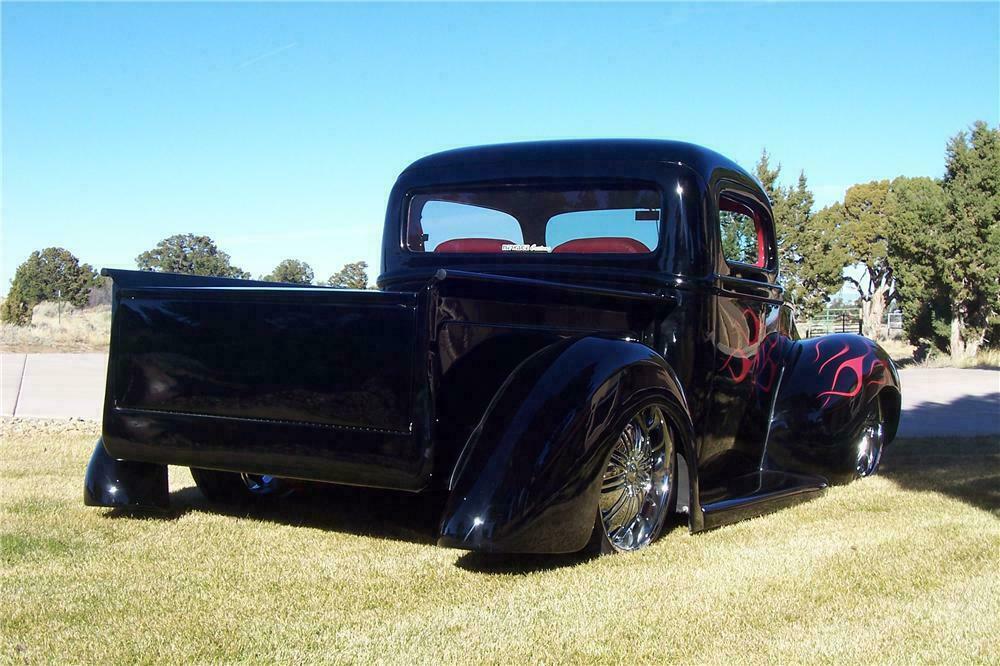 1940 FORD CUSTOM PICKUP