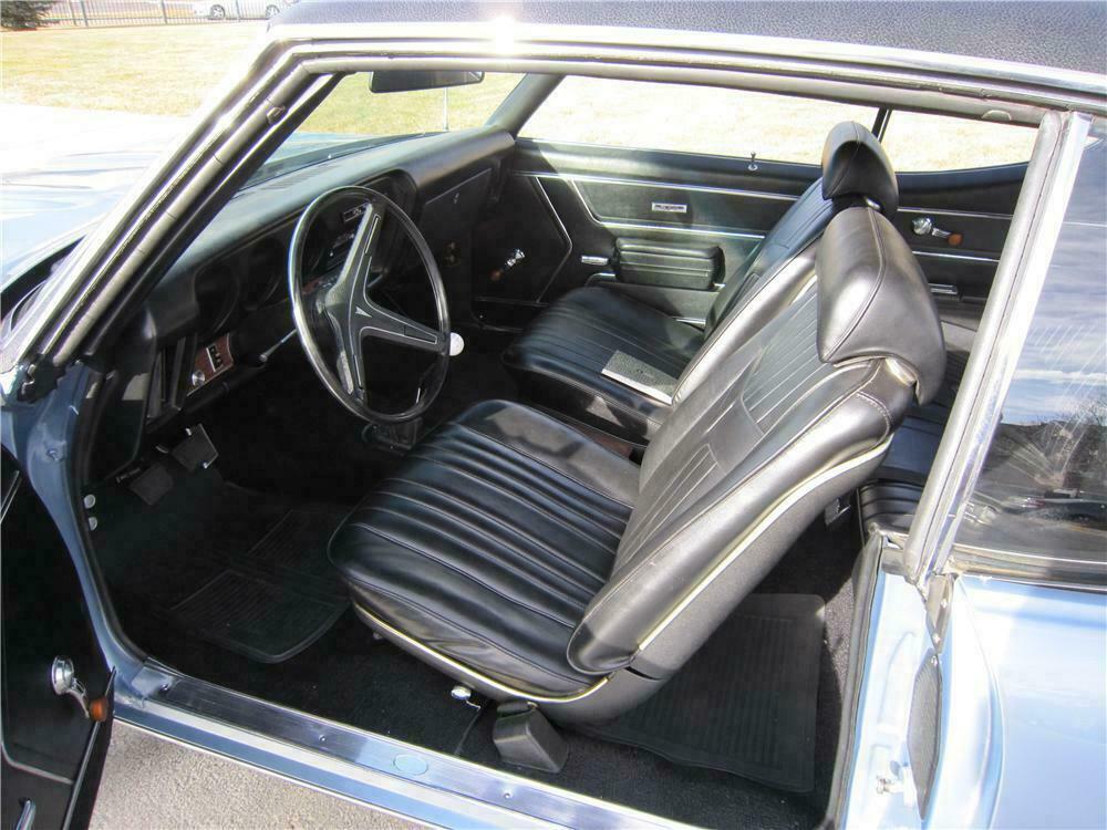 1969 PONTIAC GTO 2 DOOR COUPE - Interior - 139173