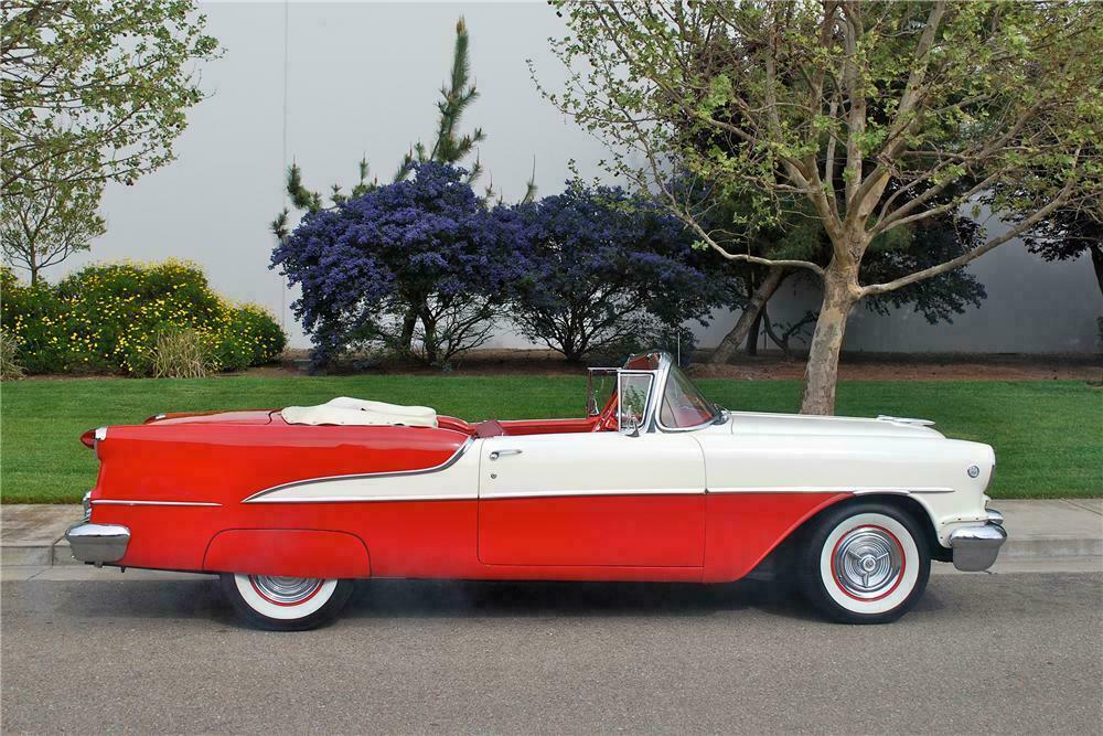 1955 OLDSMOBILE 88 CONVERTIBLE - Side Profile - 139382