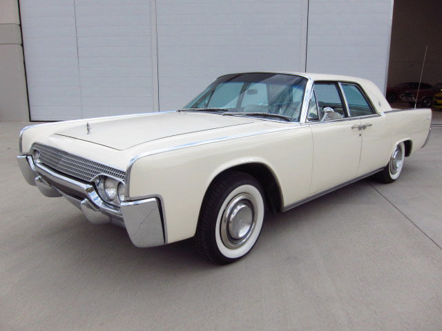 Lincoln continental 4