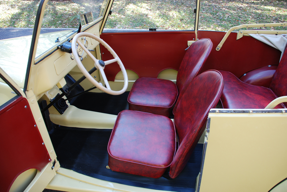 1942 CROSLEY CONVERTIBLE - Interior - 139507