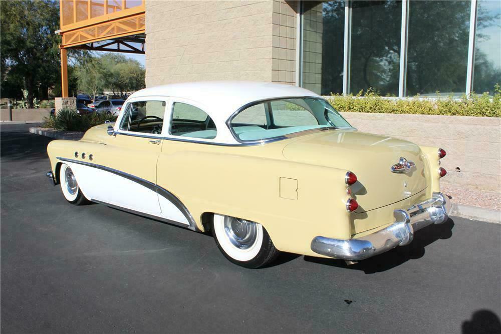 1953 BUICK 2 DOOR HARDTOP - Rear 3/4 - 139586