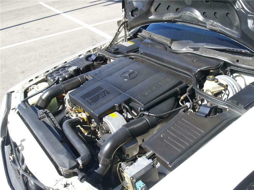 1996 MERCEDES-BENZ 500SL CONVERTIBLE - Engine - 139911