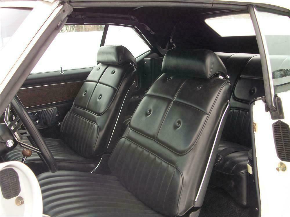 1970 OLDSMOBILE CUTLASS 442 PACE CAR CONVERTIBLE - Interior - 151438