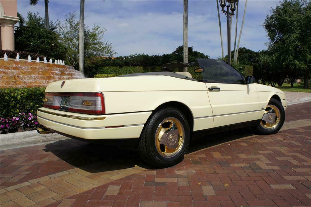 1993 CADILLAC ALLANTE CONVERTIBLE - Rear 3/4 - 151477