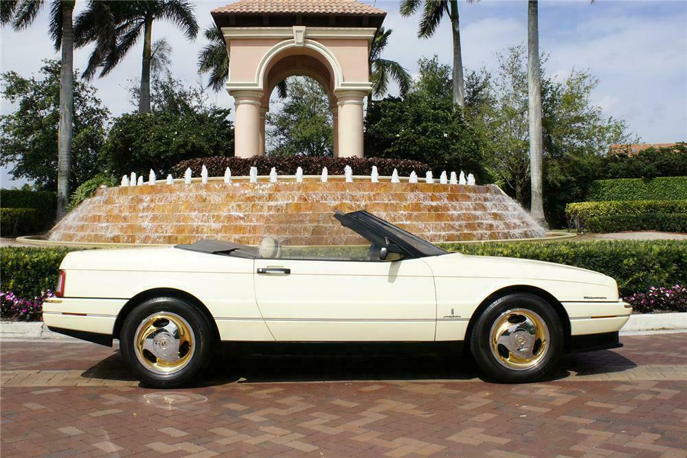 1993 CADILLAC ALLANTE CONVERTIBLE - Side Profile - 151477