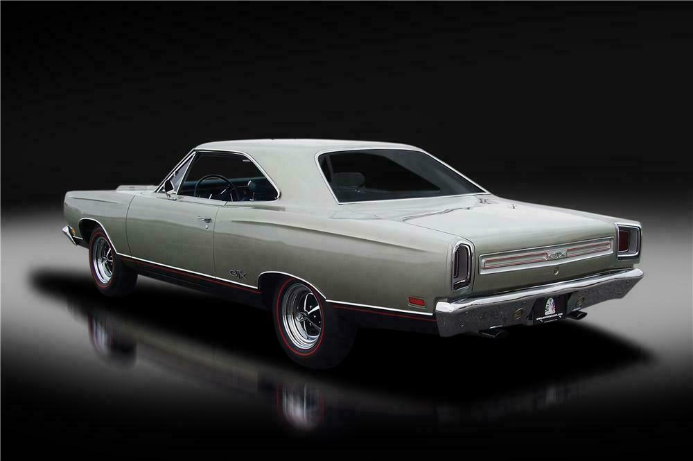 1969 PLYMOUTH GTX 2 DOOR HARDTOP - Rear 3/4 - 151633