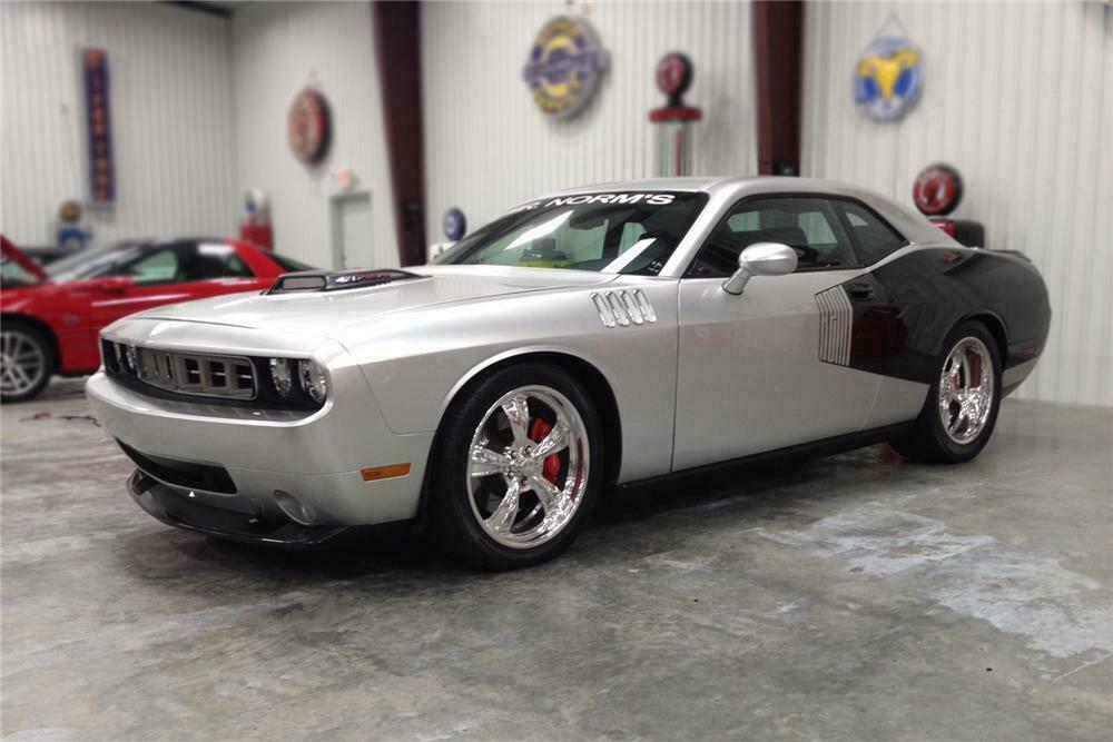 2009 Dodge Challenger Custom 2 Door Coupe