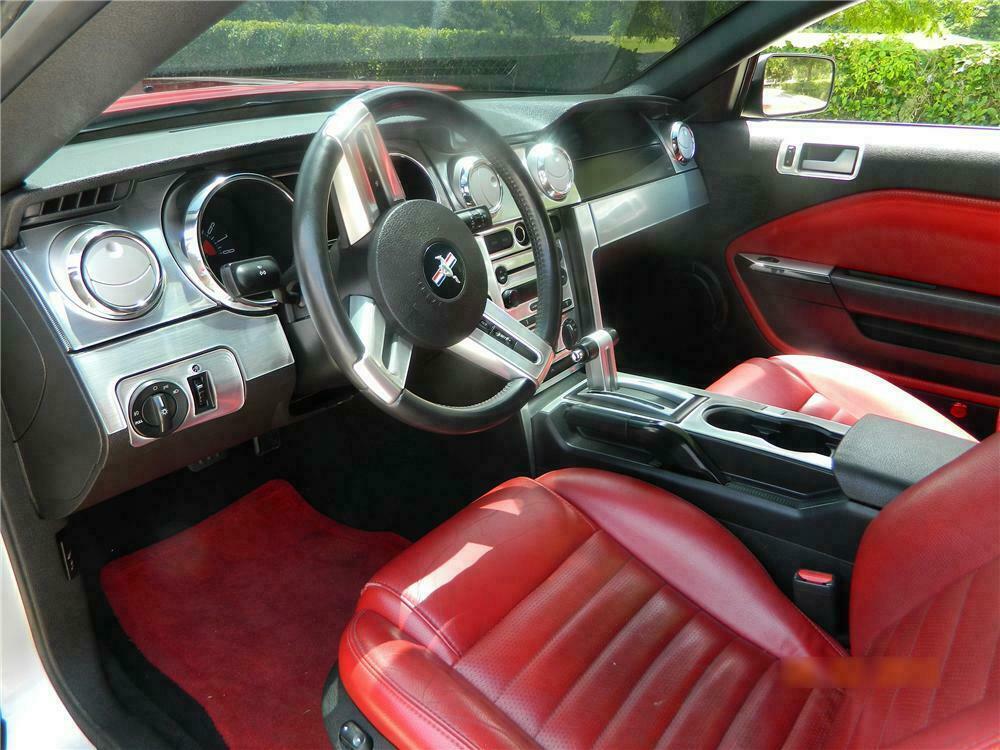 2006 Ford Mustang Gt Custom 2 Door Coupe