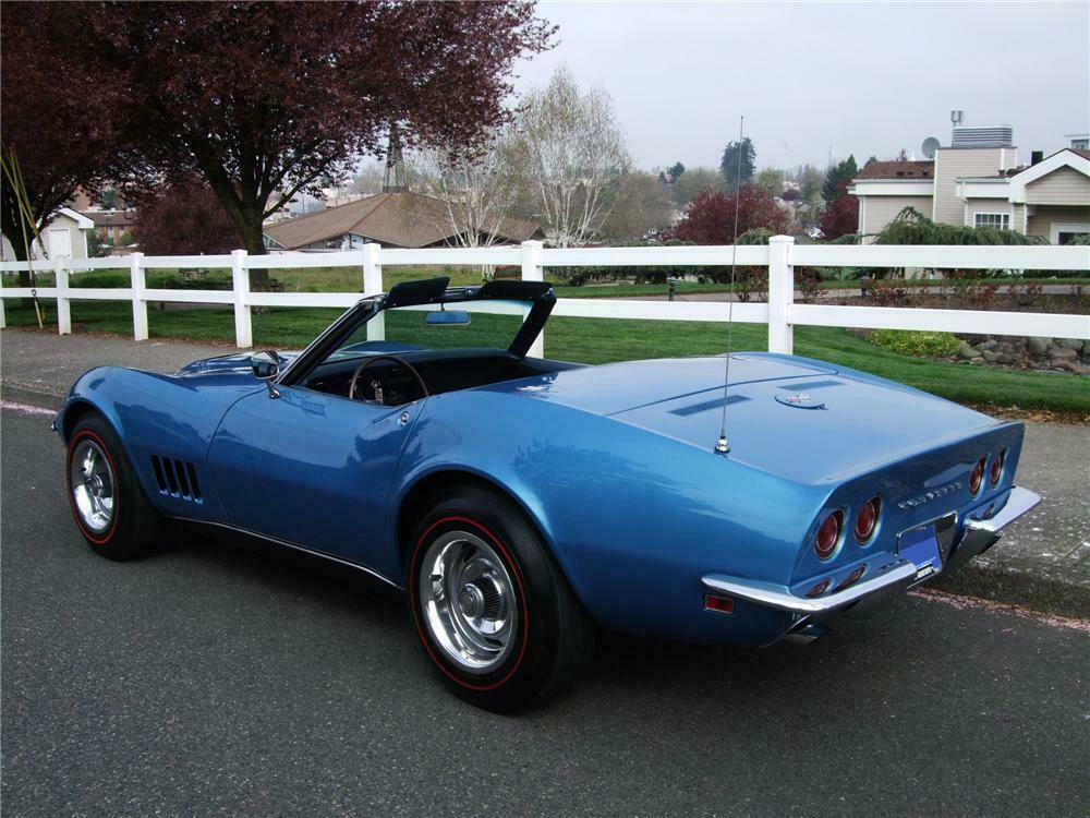 1968 CHEVROLET CORVETTE CONVERTIBLE - Rear 3/4 - 154067