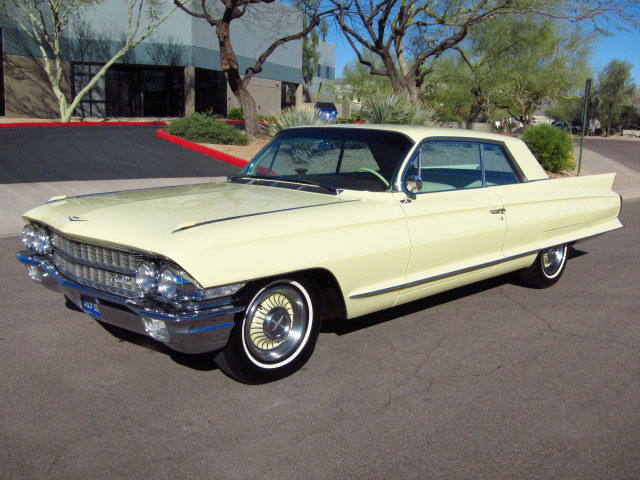 1962 CADILLAC SERIES 62 2 DOOR HARDTOP - Front 3/4 - 154103