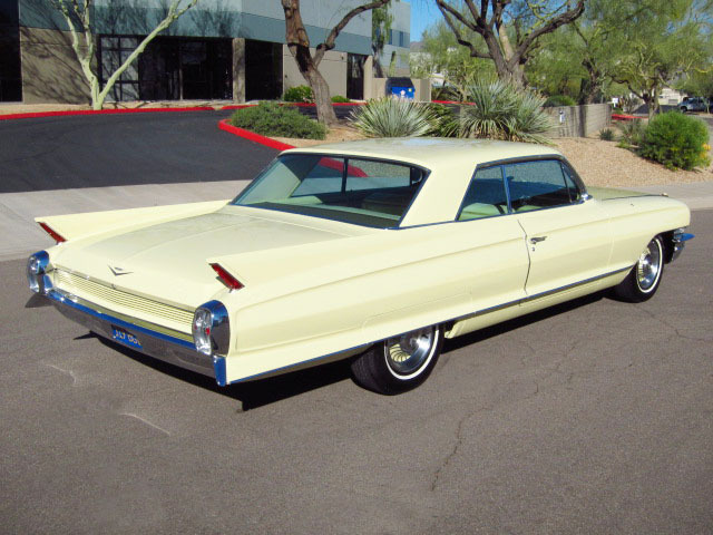 1962 CADILLAC SERIES 62 2 DOOR HARDTOP - Rear 3/4 - 154103