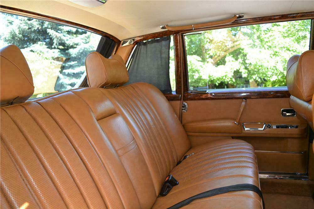 1972 MERCEDES-BENZ 600 4 DOOR SEDAN - Interior - 154143