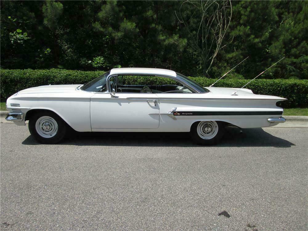 1960 CHEVROLET IMPALA 2 DOOR HARDTOP - Side Profile - 154162