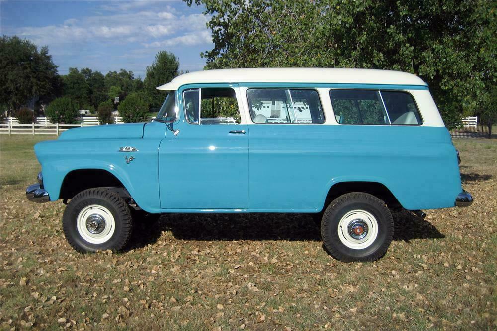 1958 GMC SUBURBAN NAPCO 4X4 - Side Profile - 154267