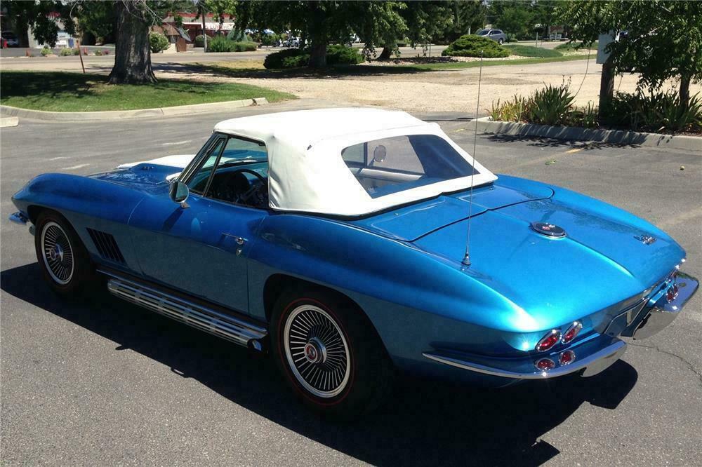 1967 CHEVROLET CORVETTE CONVERTIBLE - Rear 3/4 - 154816